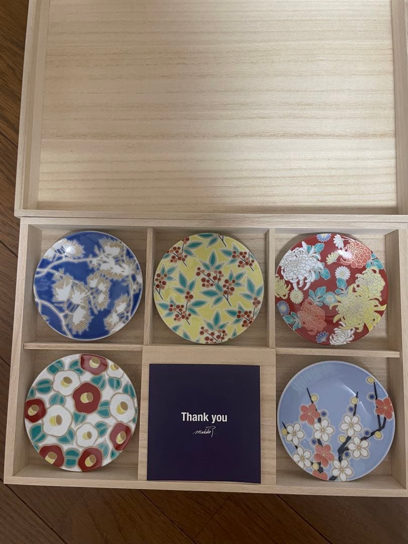 ⭐︎新品未使用⭐︎タキマキ 滝沢眞規子九谷焼 豆皿 - メルカリ