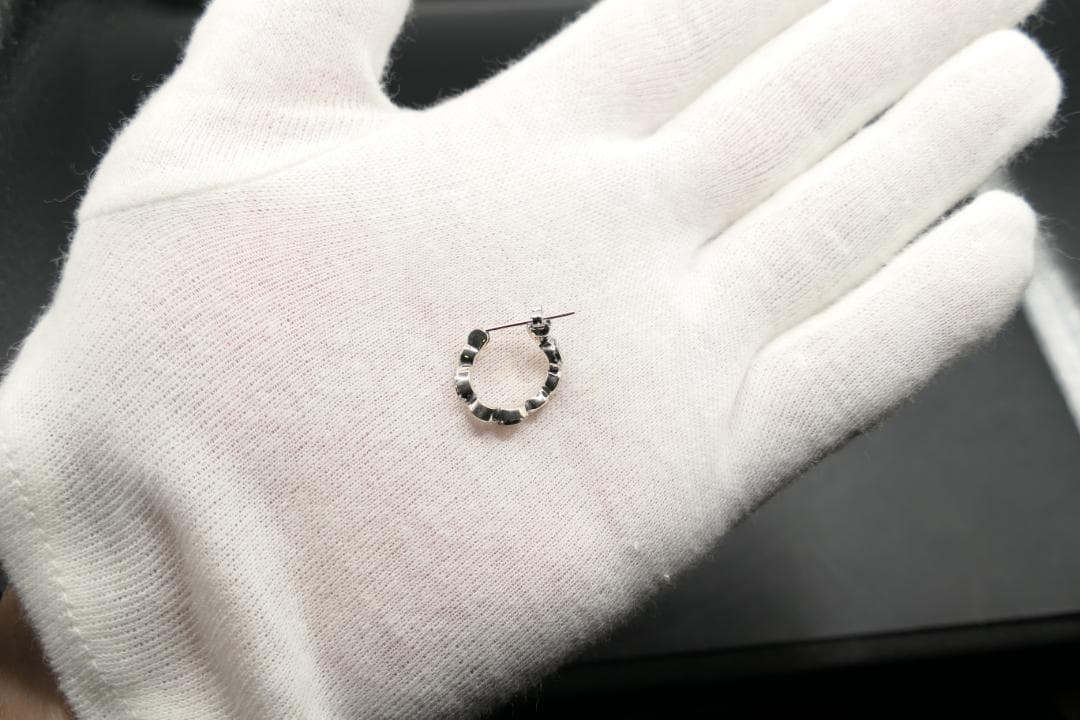 新品　ライオンハート　レオ　LEO　フープ　ウェーブ　ピアス　ジルコニア