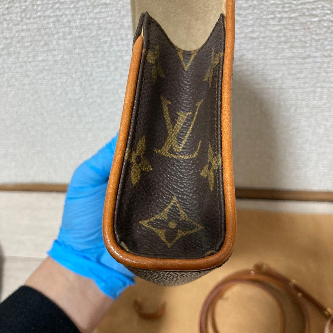 ルイ・ヴィトン モノグラム ボディバッグ ウエストポーチ !注意!一部