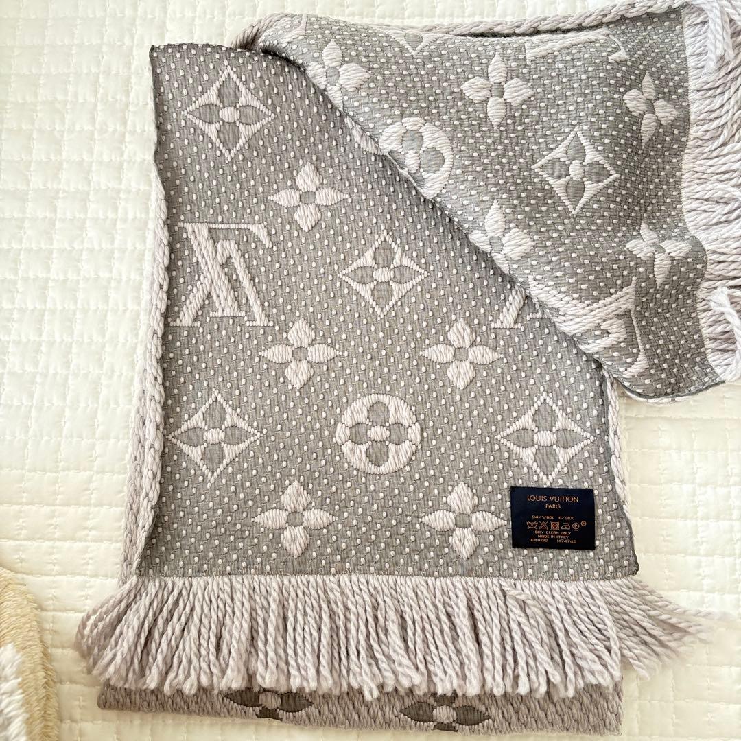 美品　ルイヴィトン　マフラー フリンジ付き　エシャルプ　ロゴ　グレー　シルク混