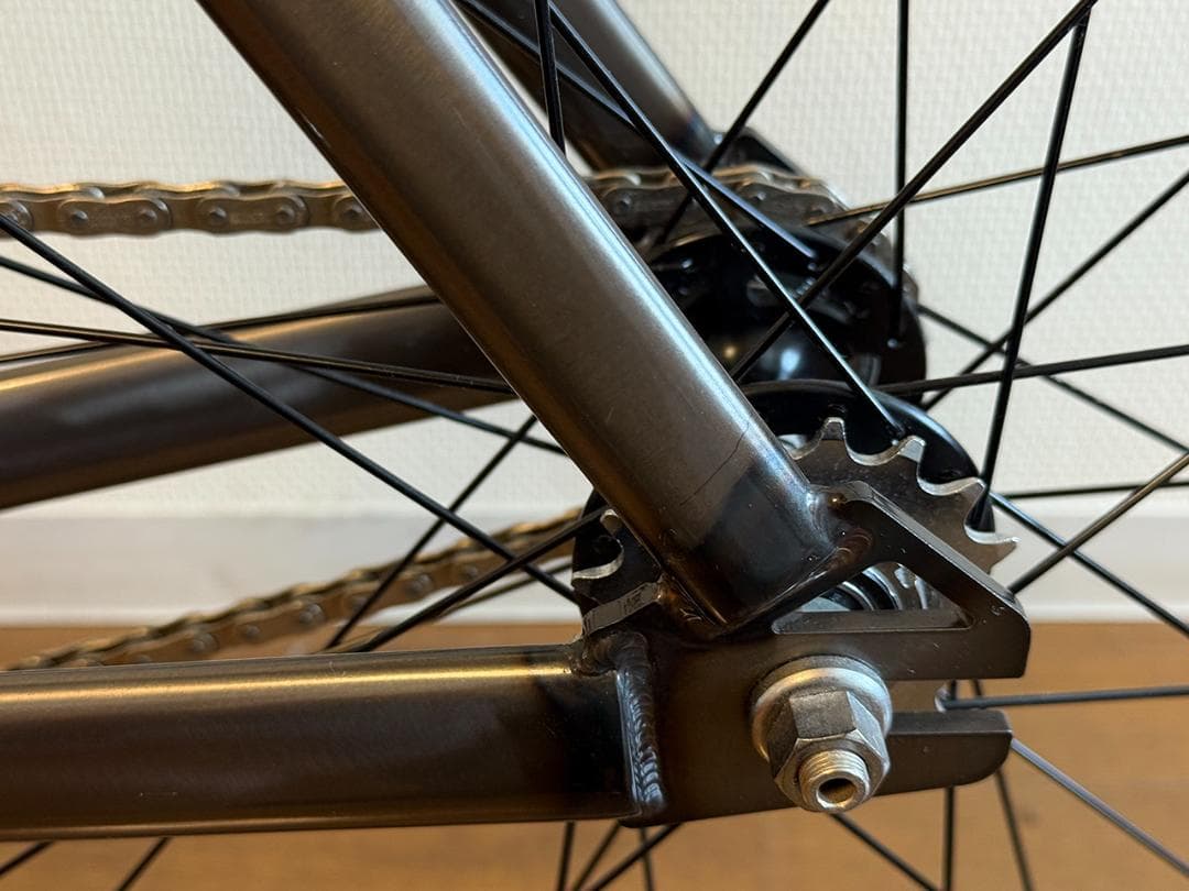 走行4km BROOKLYN MACHINE WORKS GANGSTA V4