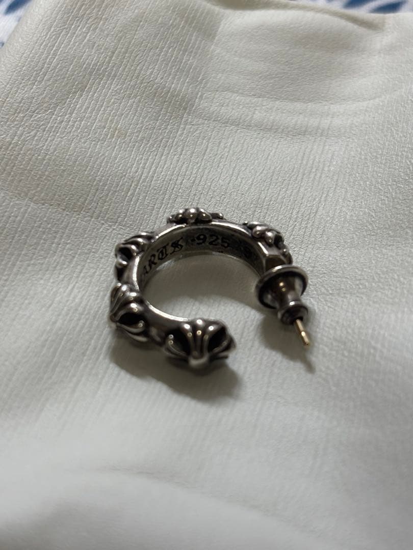 クロムハーツ クロスバンド フープ ピアス SV925