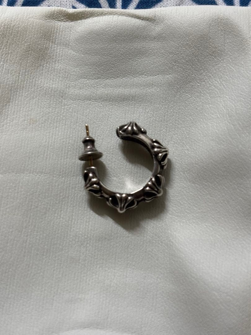 クロムハーツ クロスバンド フープ ピアス SV925
