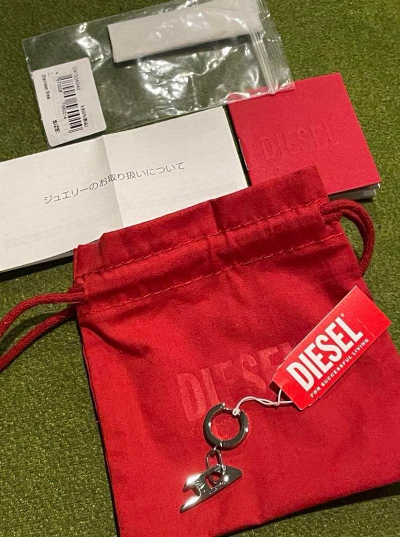 【10,230円】新品未使用ディーゼル片耳ピアス　箱無し