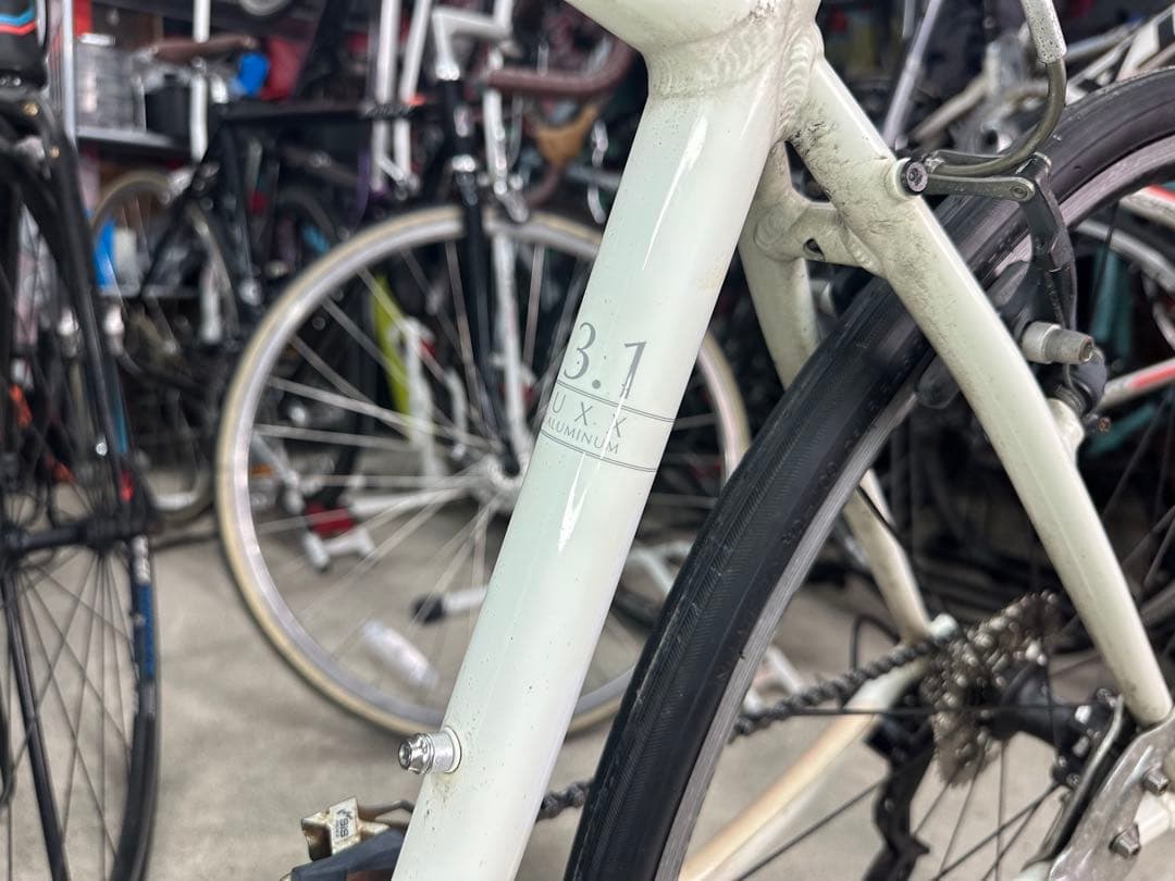 エスケープR3.1基本分解発送送料無料！近県の方完成車直接配送等ご相談ください！