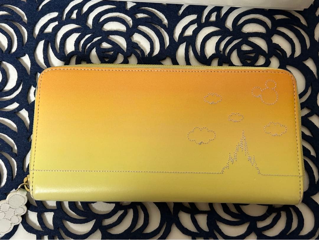 ディズニーリゾート キタムラ長財布 - メルカリ