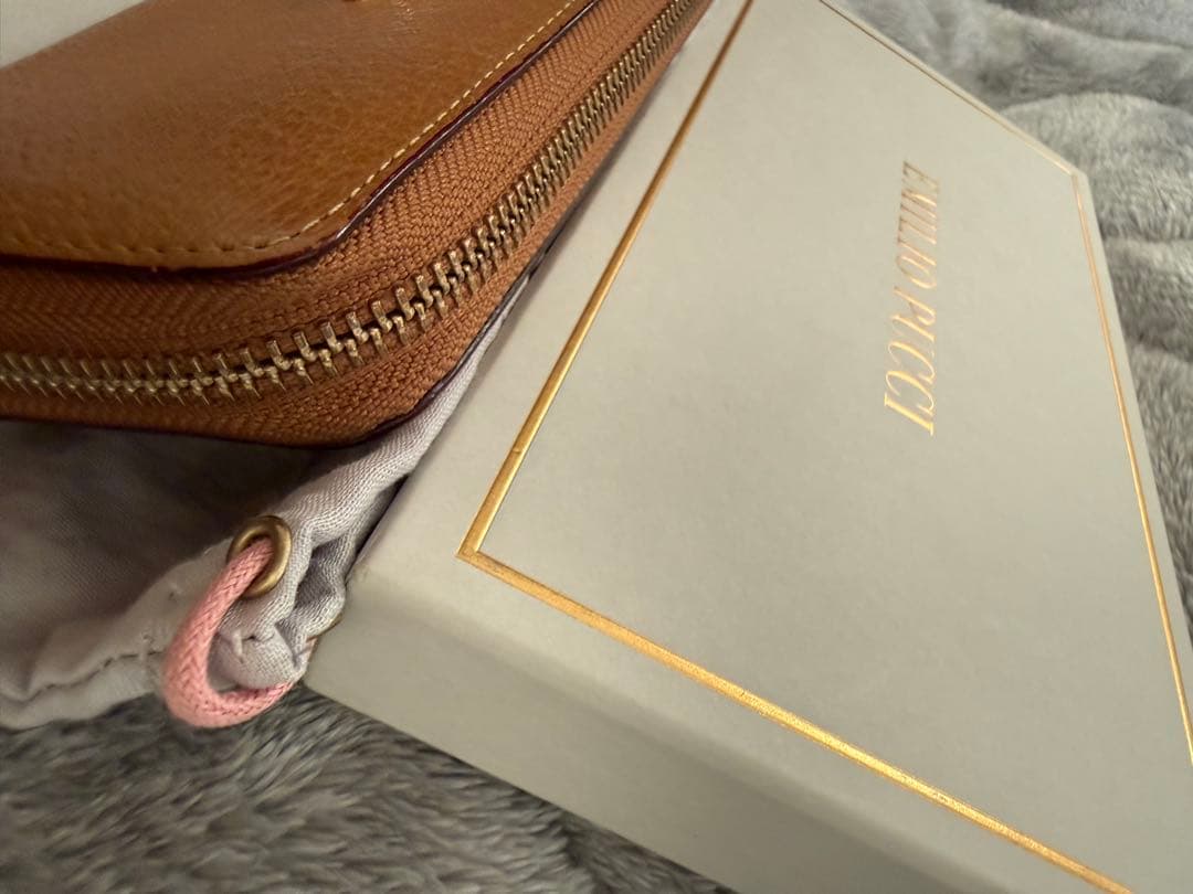 お値下価格☆美品☆ヴィヴィアンウエストウッド☆EXECUTIVE ラウンドジップ