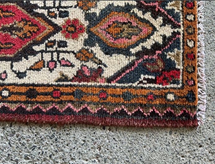 トライバルラグ★ハマダン★ペルシャ絨毯