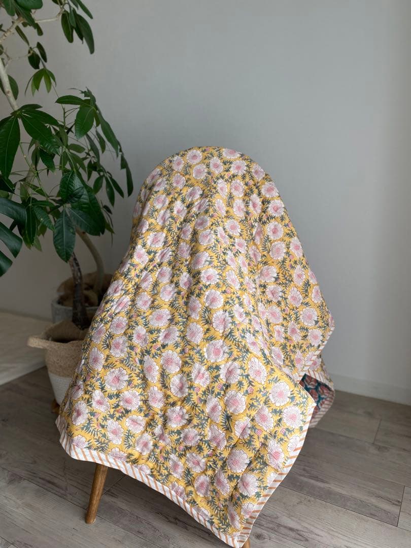 ハンドブロックプリントキルト　ベビーキルト