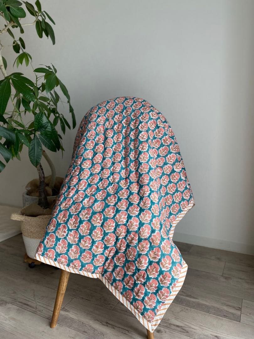 ハンドブロックプリントキルト　ベビーキルト