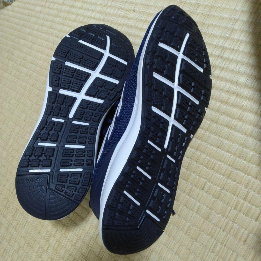 adidas cloudfoam comfort ネイビー