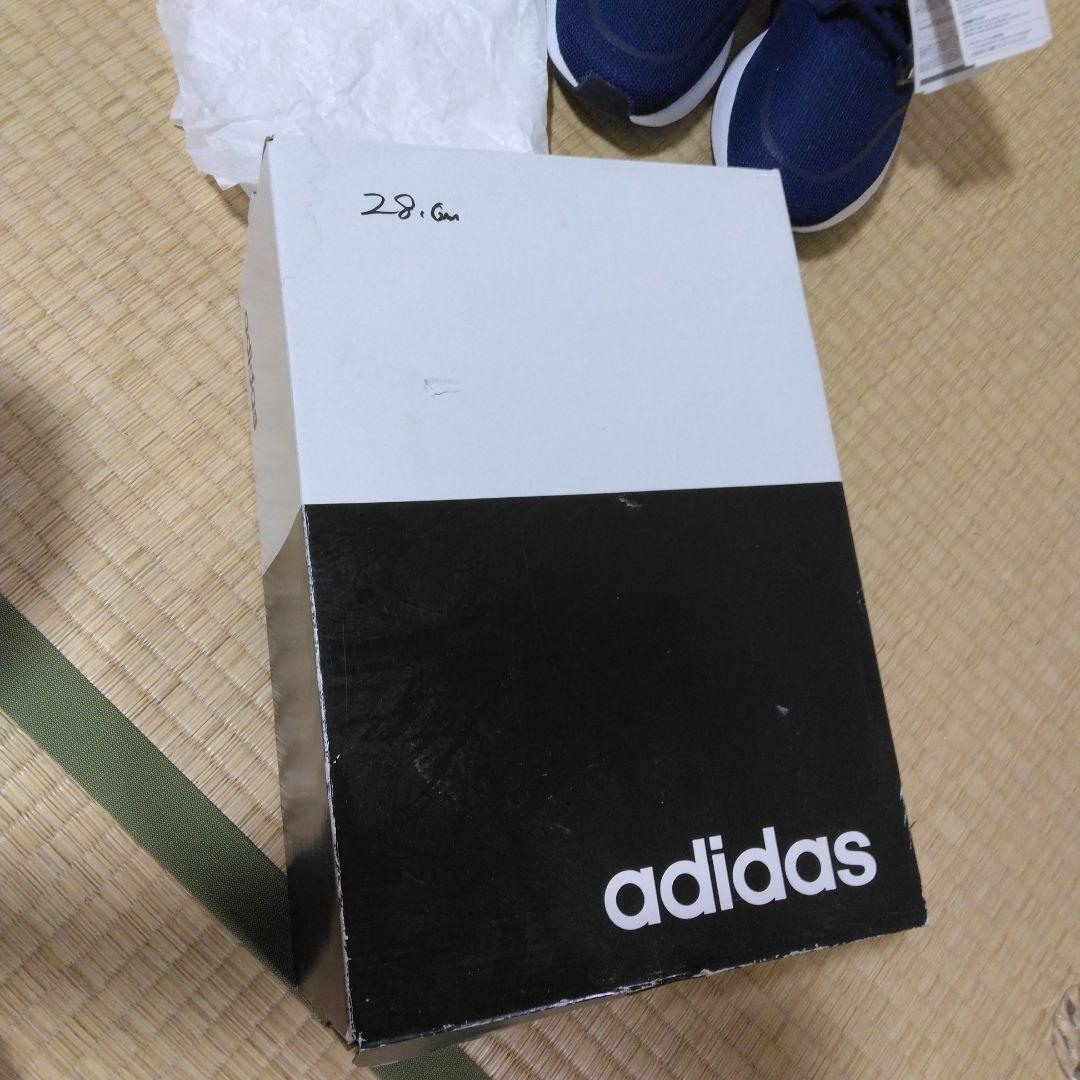 adidas cloudfoam comfort ネイビー