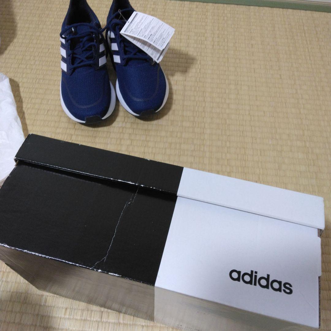 adidas cloudfoam comfort ネイビー