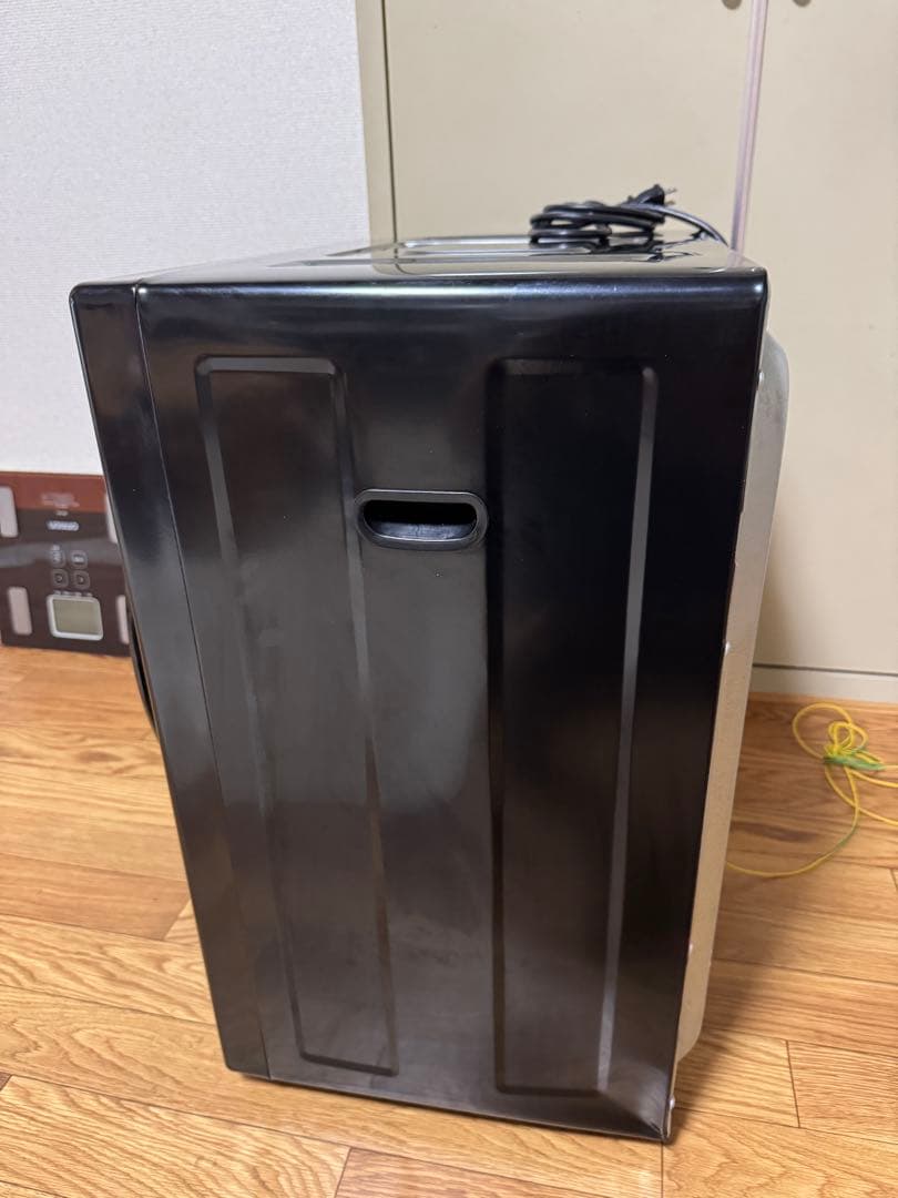 ビーティーエム 小型衣類乾燥機 ES280935AAA ブラック