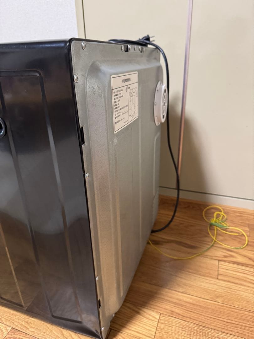 ビーティーエム 小型衣類乾燥機 ES280935AAA ブラック