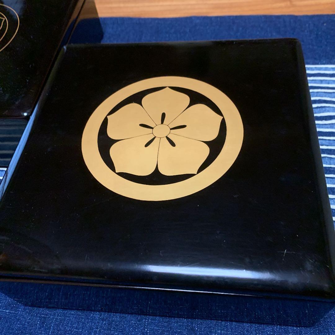 家紋入り一段重三揃い　輪島塗