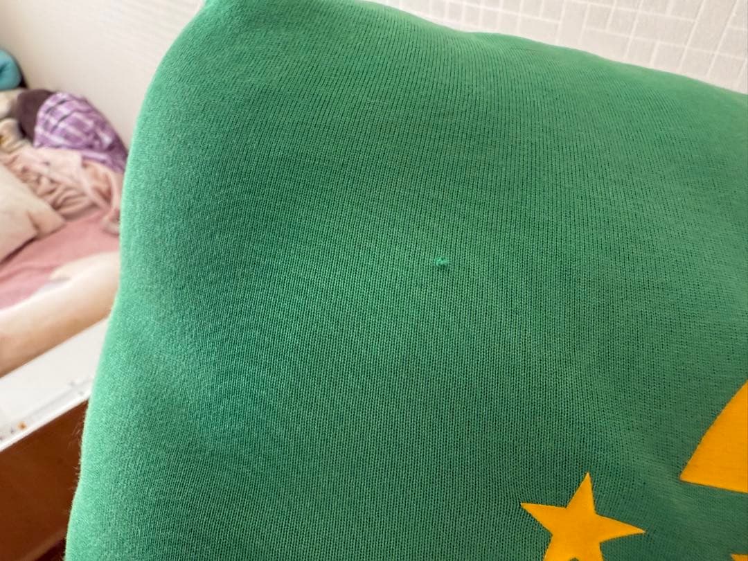 ATHLETA クッション 緑色 キャラクターイラスト