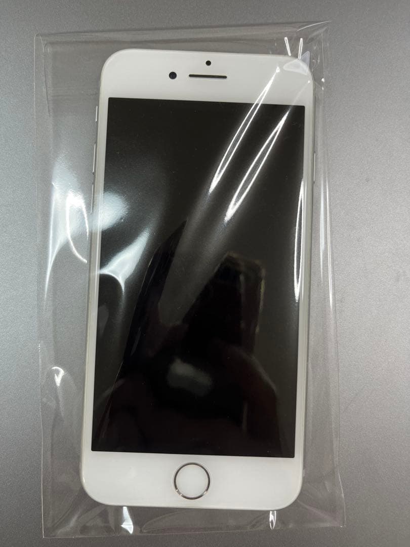 お*り様 Apple iPhone 8 (MQ792J/A) 64G SIMロッ - メルカリ