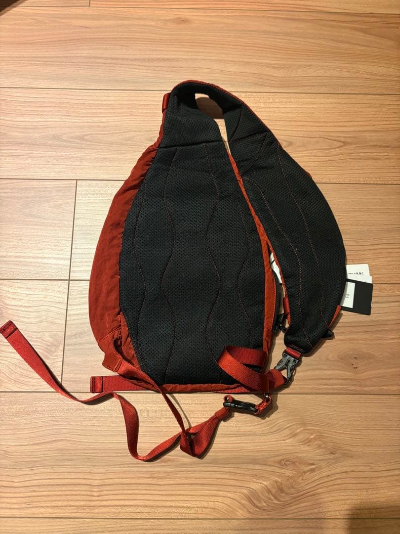 C.P.Company ボディバッグ ブリック