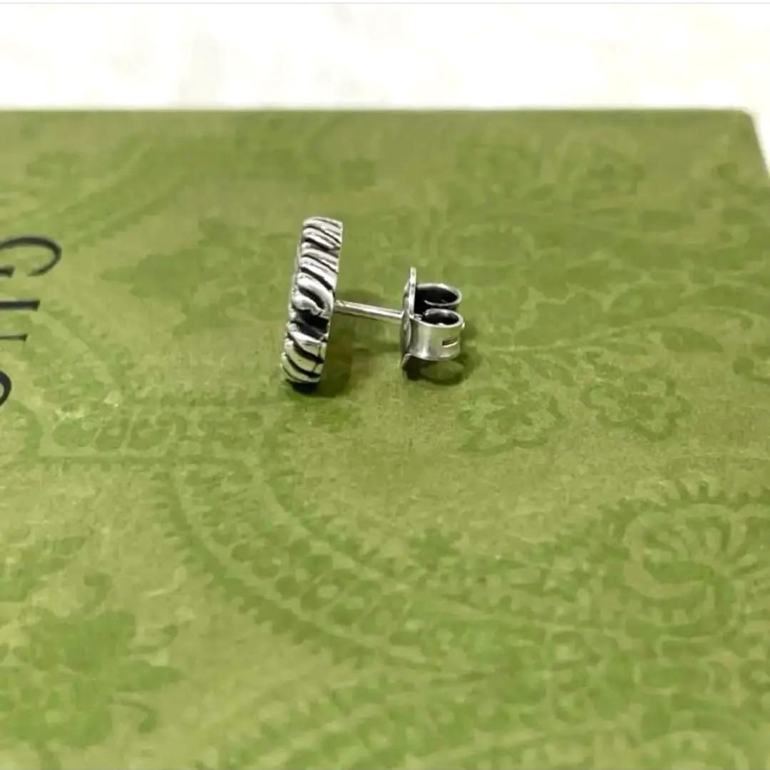 【極美品】グッチ　マーモントGG ツイストピアス片耳　希少　925 アラベスク