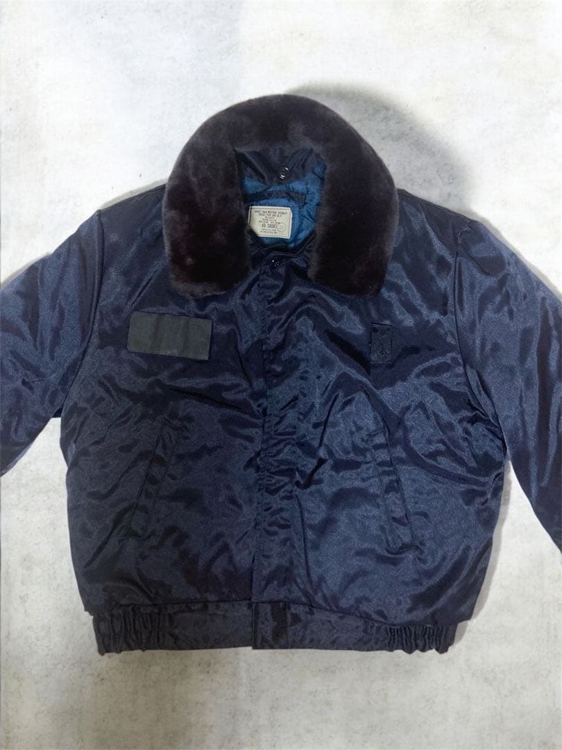 美品 U.S ARMY CWU-46/P セキュリティポリス ジャケット 40