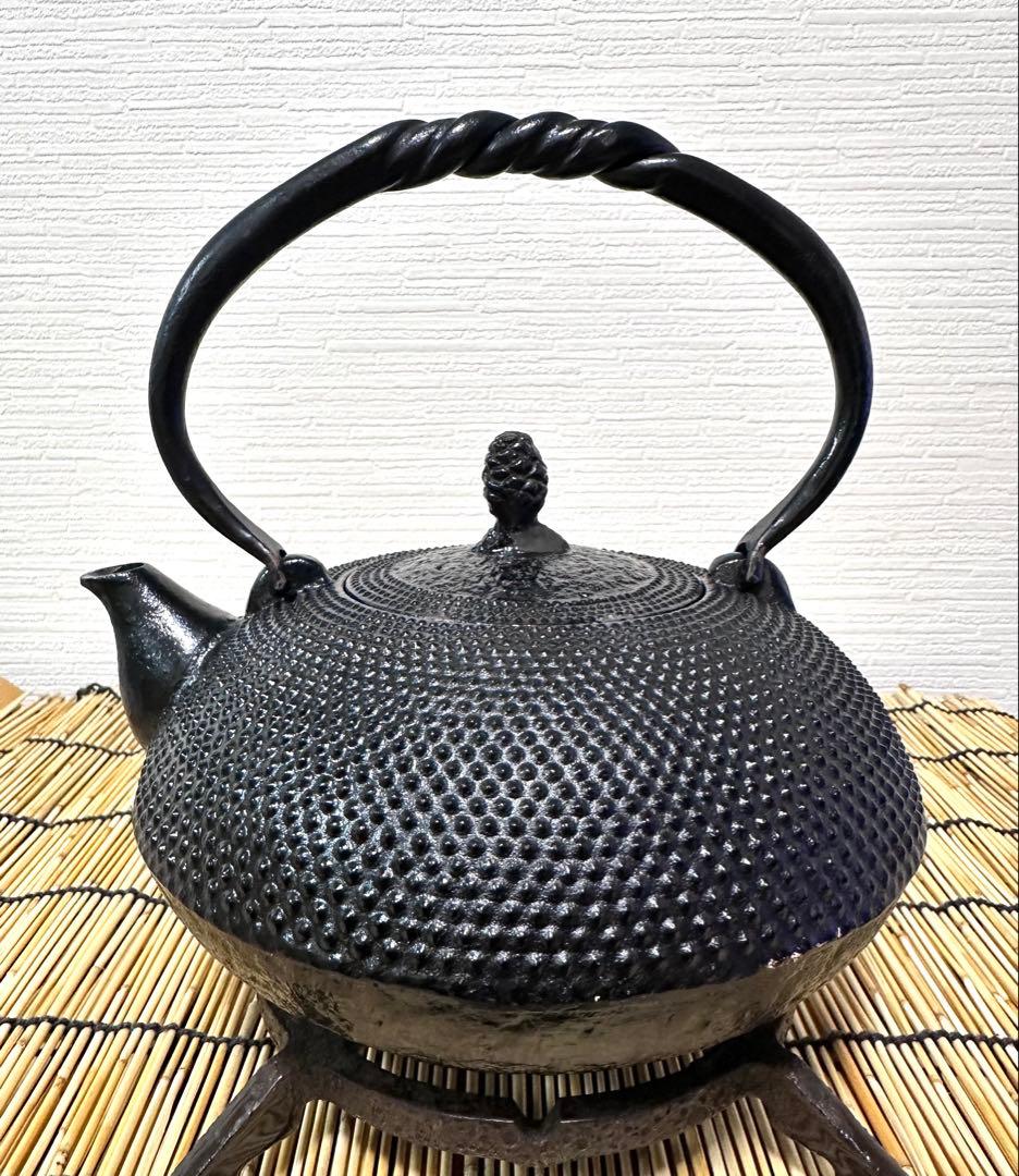 USED品 南部名工金秀 及春鋳造 算盤形捻鉉アラレ 南部鉄瓶 南部