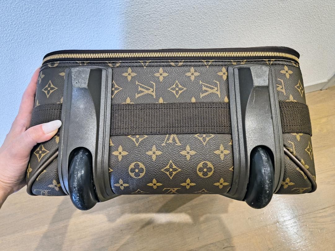 【使用感あり】ルイ・ヴィトンのスーツケース（日本正規店で購入）