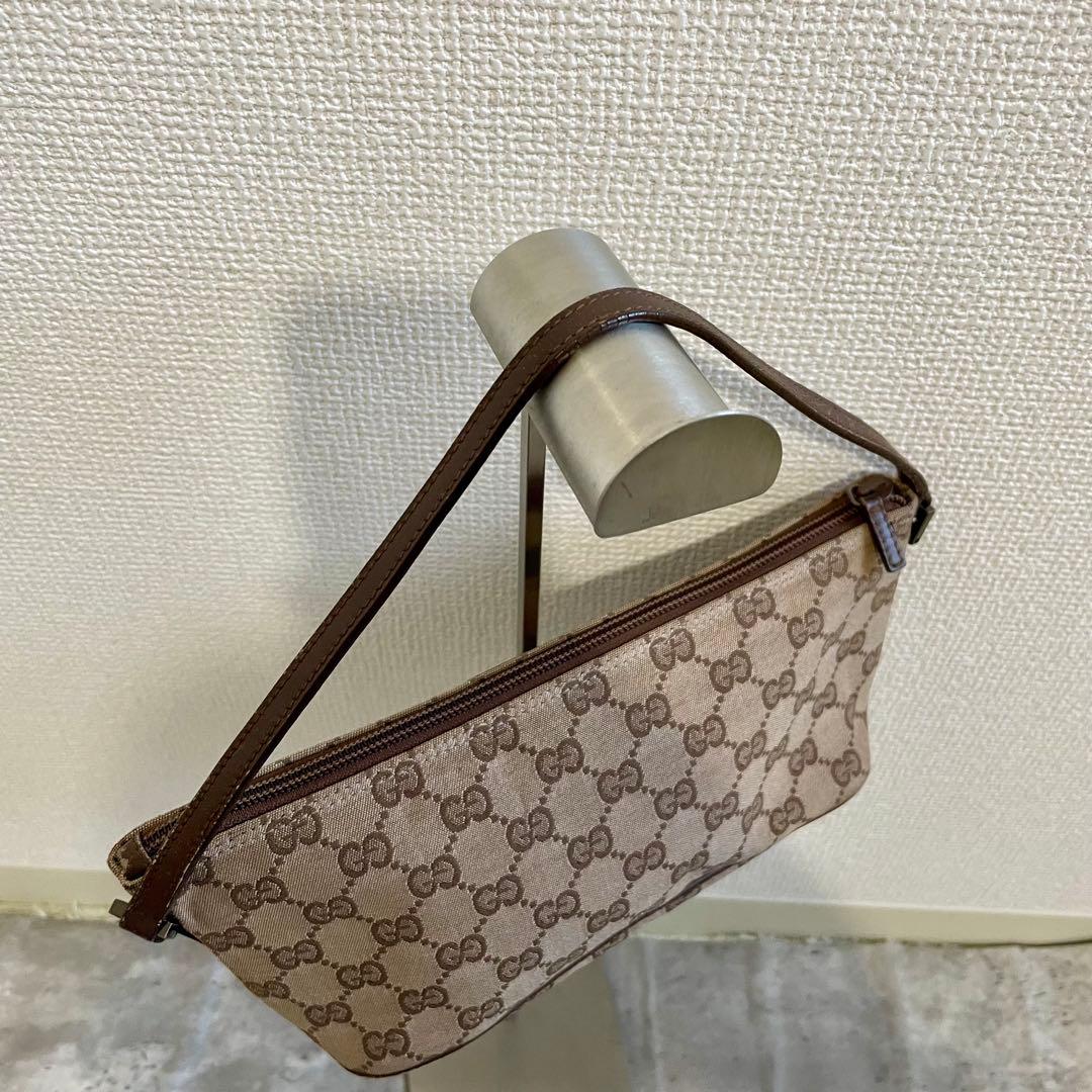 GUCCI グッチ アクセサリーポーチ gg柄 スプリーム プレート キャンバス