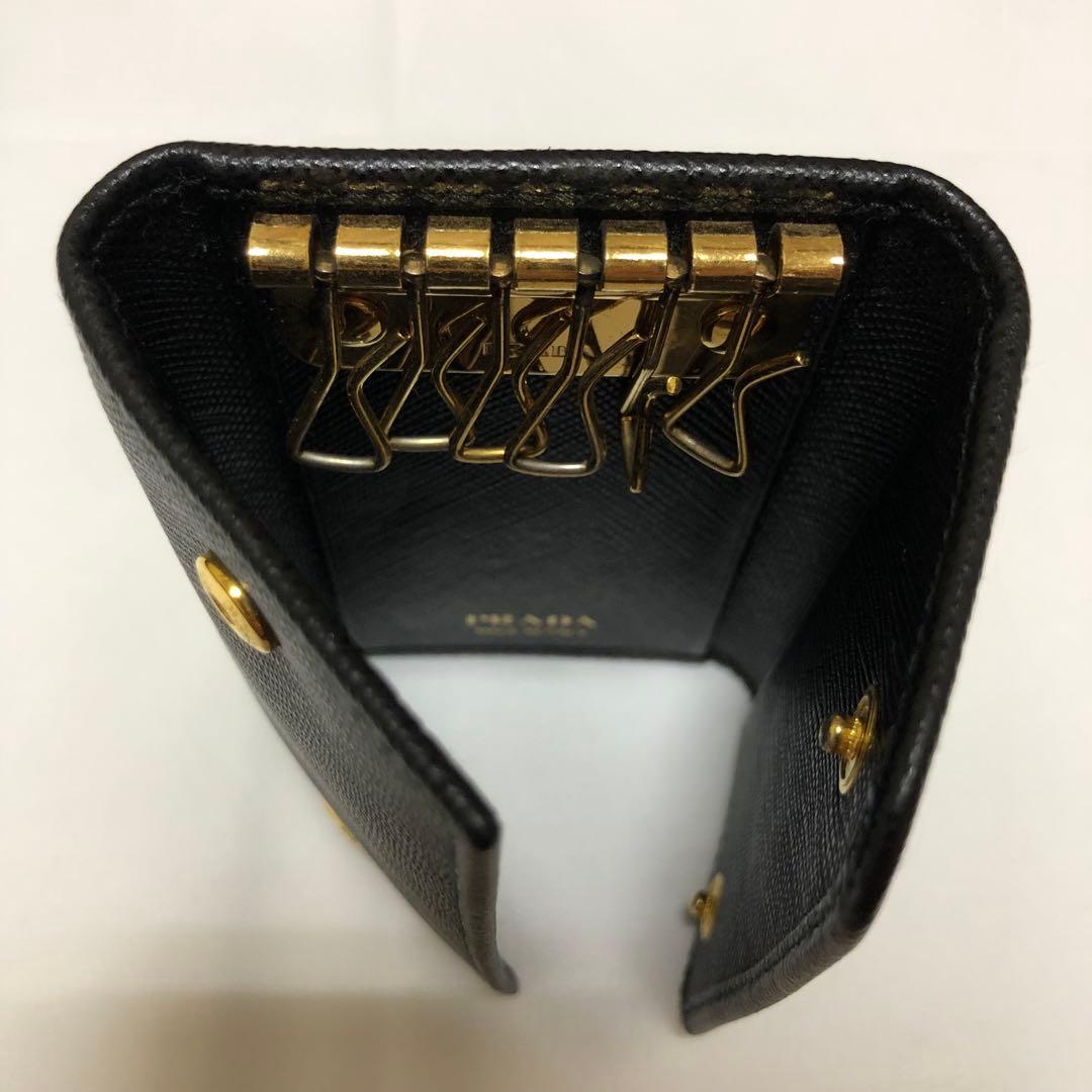 PRADA プラダ　キーケース