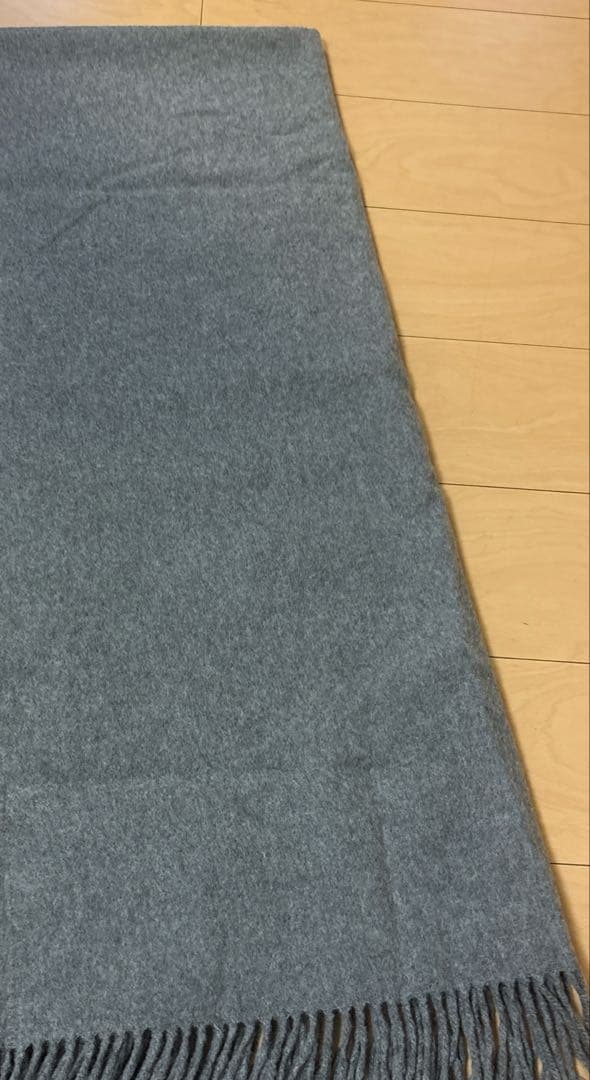 Johnstons of Elgin 100%カシミヤストール グレー