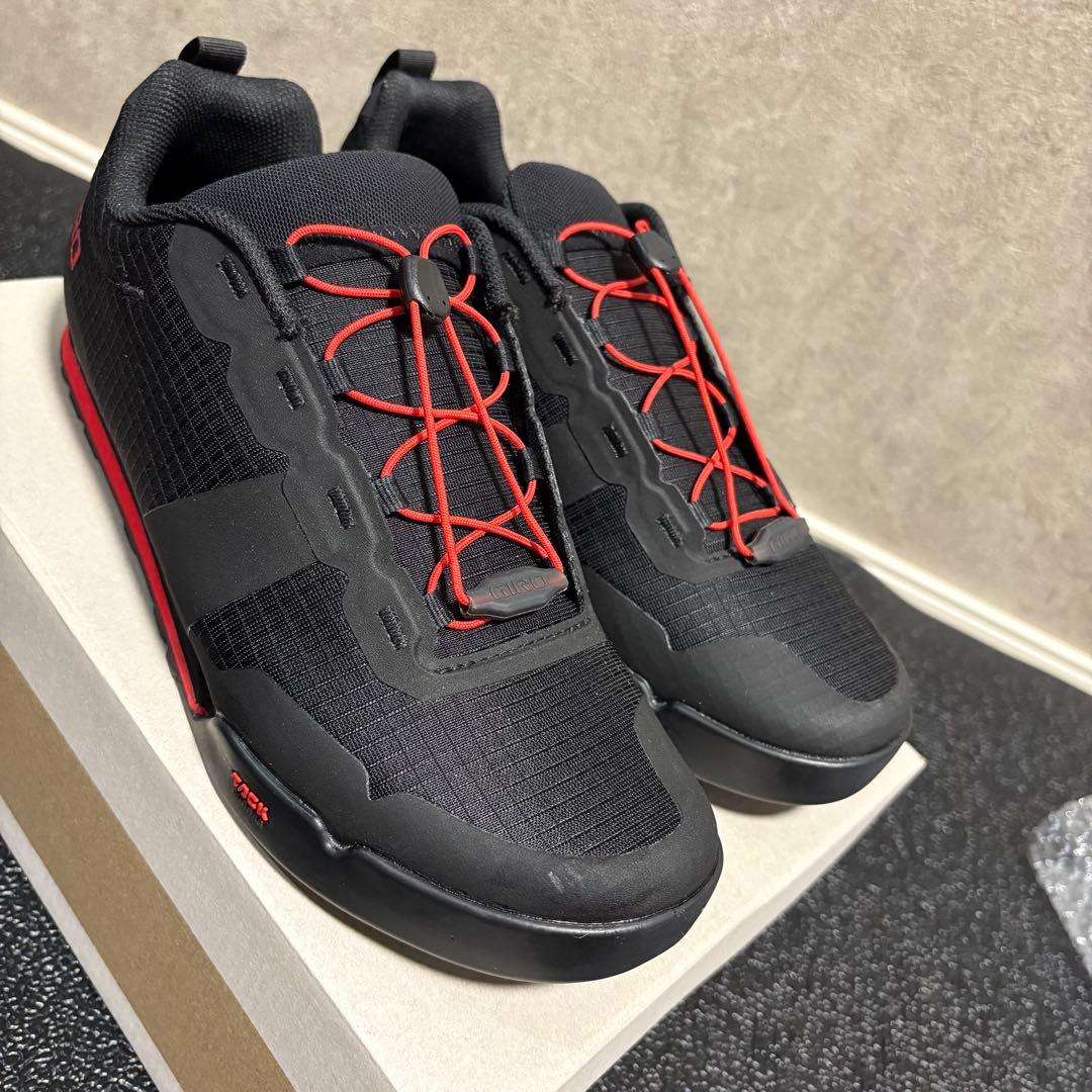 美品GIRO TRACKER FASTLACE 42 サイクリングシューズ