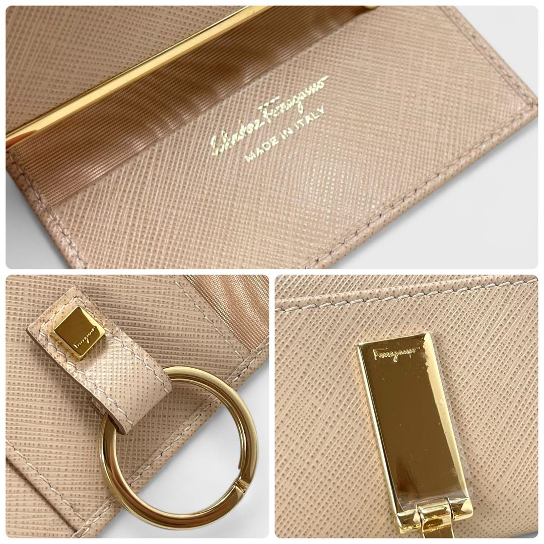 未使用✨Salvatore Ferragamo ガンチーニ 6連キーケース 箱付