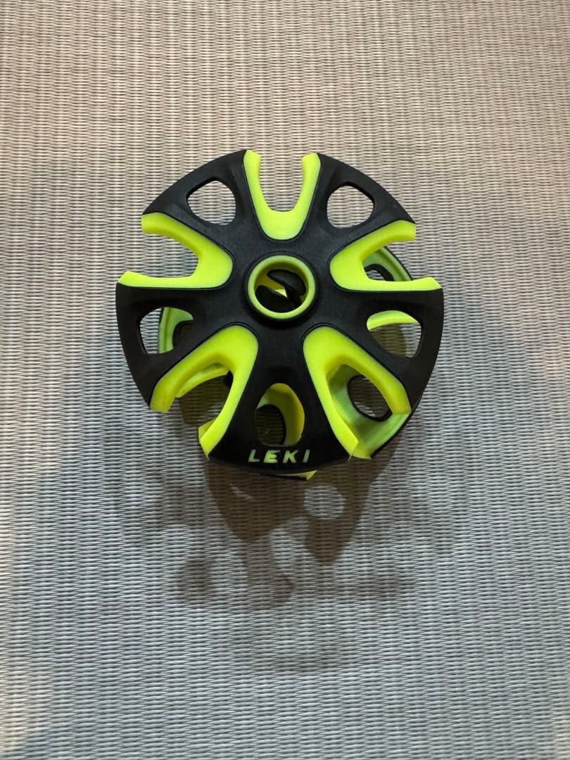 mo1737様専用LEKI スキー用ストック カーボン製 黒/黄 - メルカリ