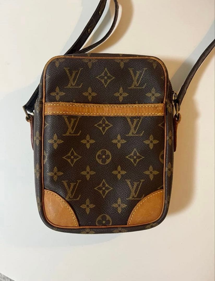 ルイ・ヴィトン モノグラムキャンバス製ダヌーブショルダーバッグ（M45266）