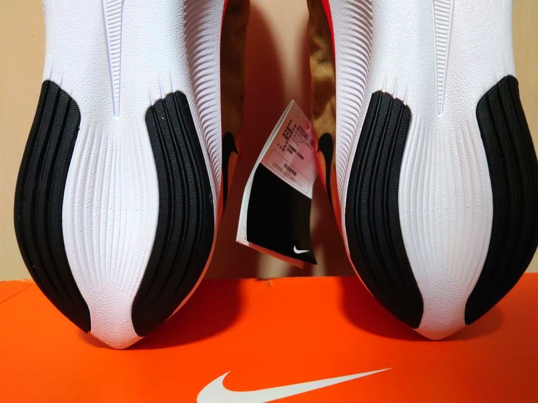 ナイキ 27cm ZOOM FLY 3 未使用 AT8240-601 - メルカリ