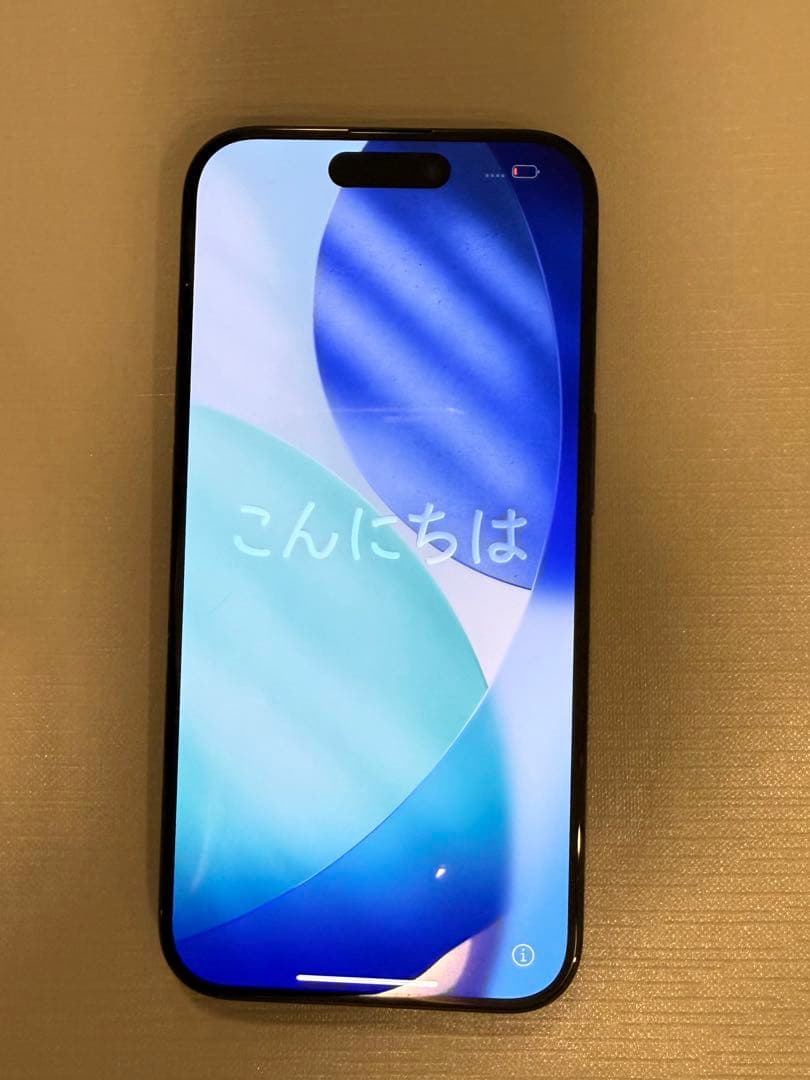 Apple iPhone 15 Pro 本体