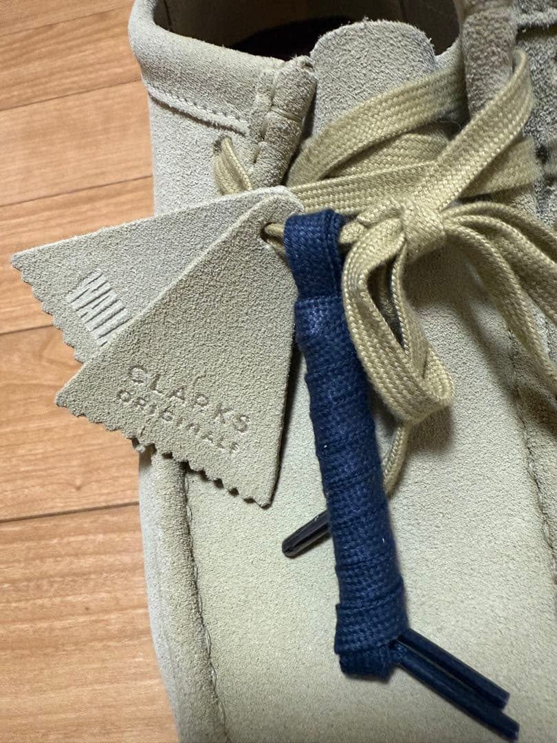 CLARKS ベージュ スエード モカシン