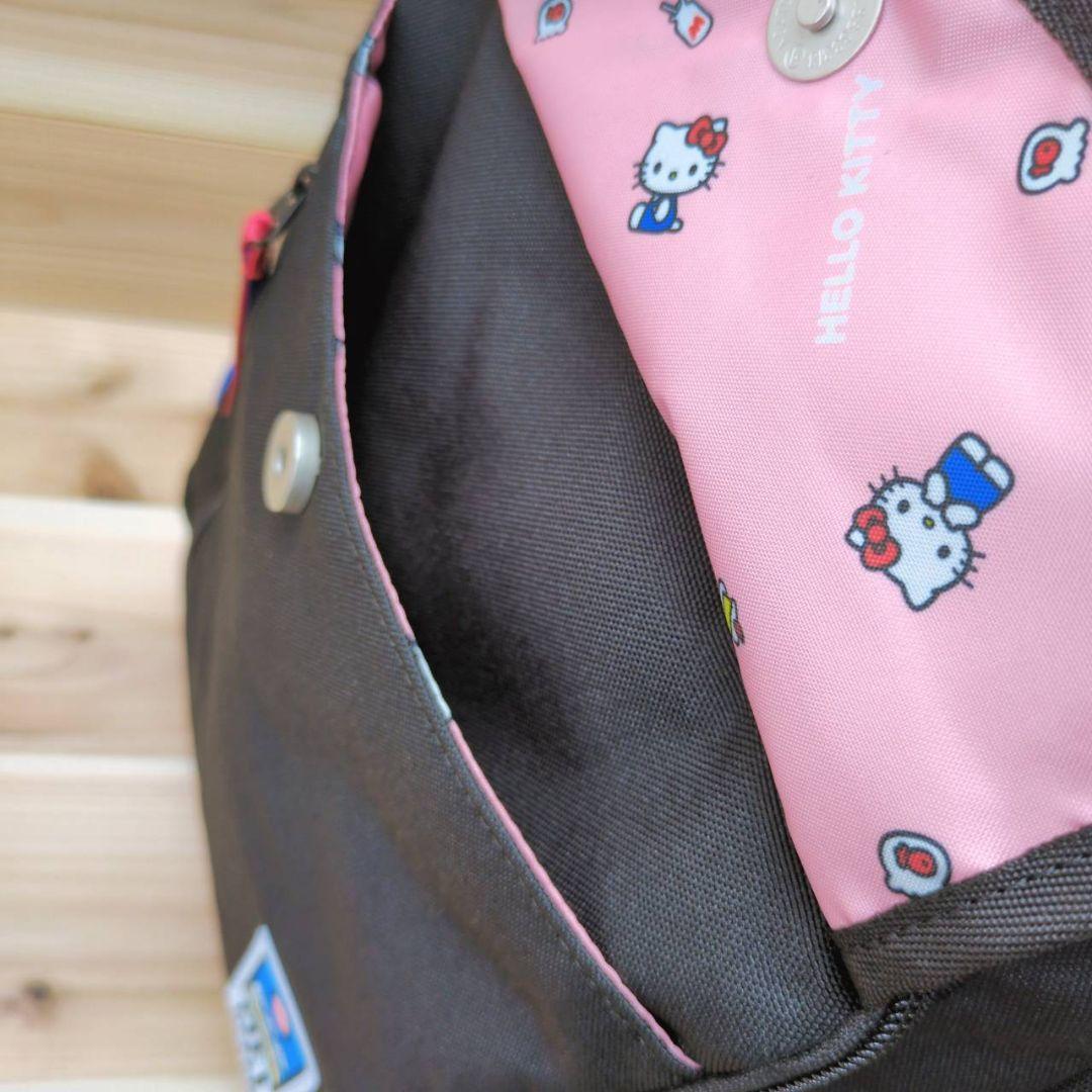 最終価格　ハローキティ 未使用　サンリオ　リュック　大容量　収納　大人可愛い