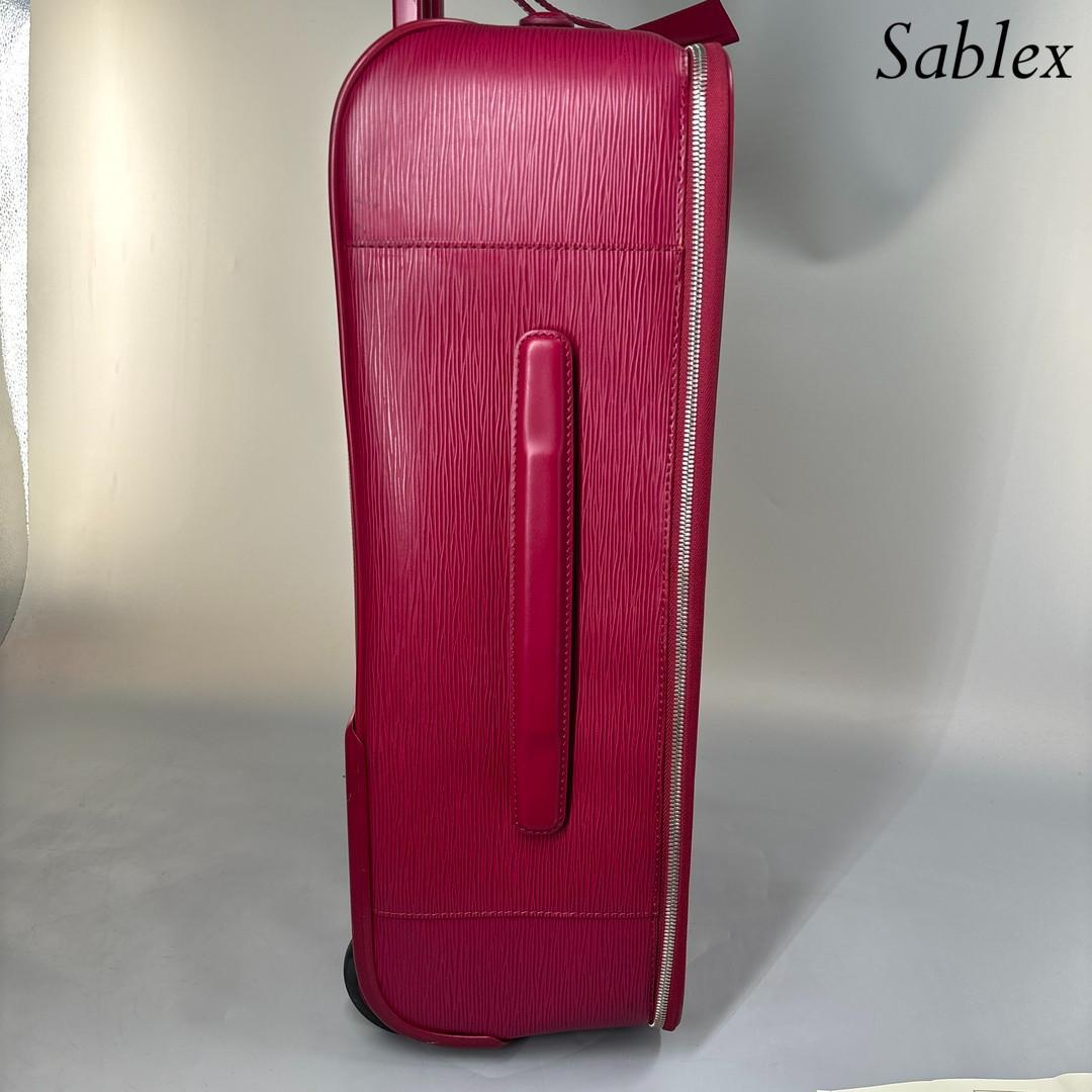 【新品同様】ルイヴィトン エピ ペガス55 キャリーバッグ 購入時証明書有