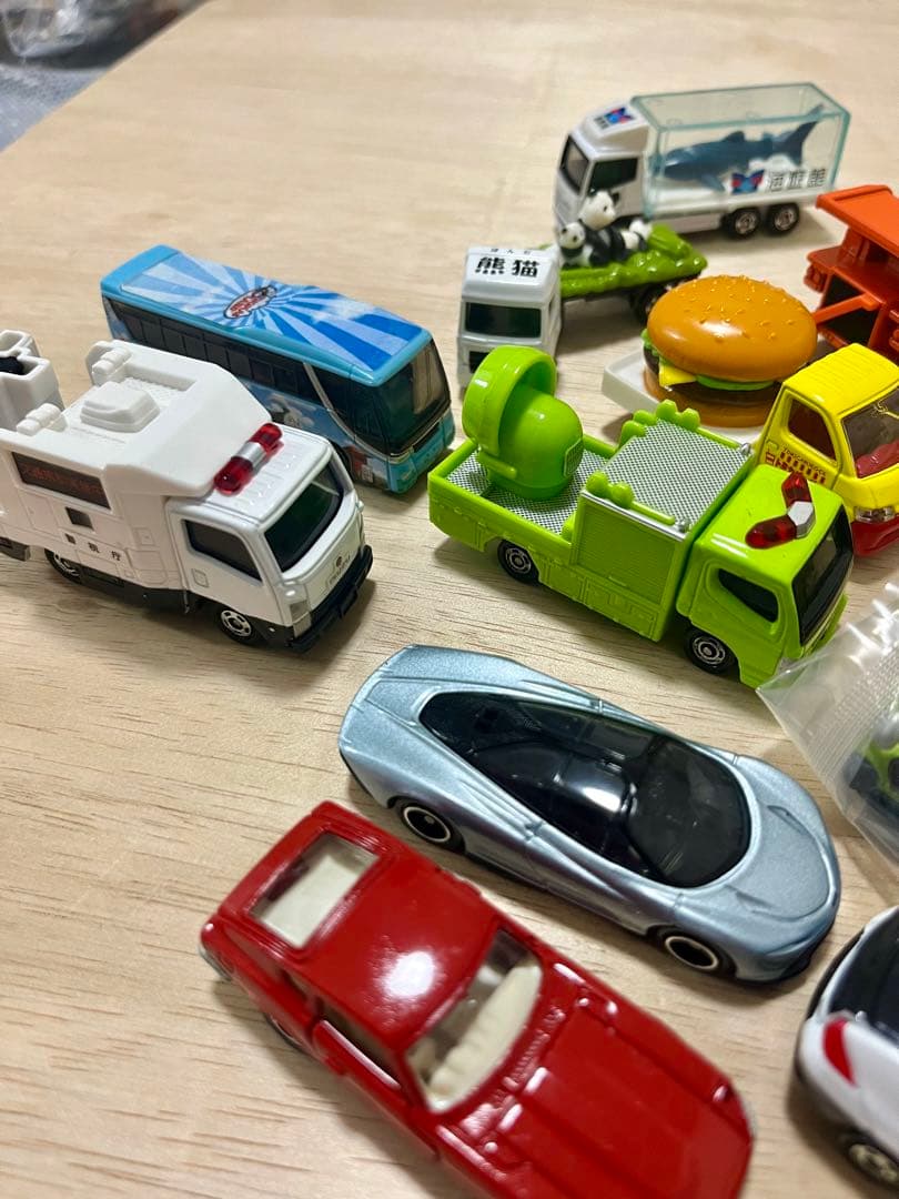 トミカ 17台 ②、おまとめセット、レア - メルカリ