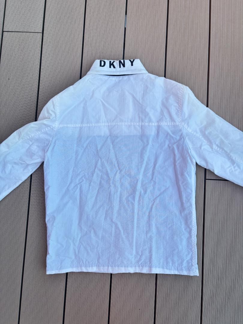 DKNY ホワイト ウィンドブレーカー