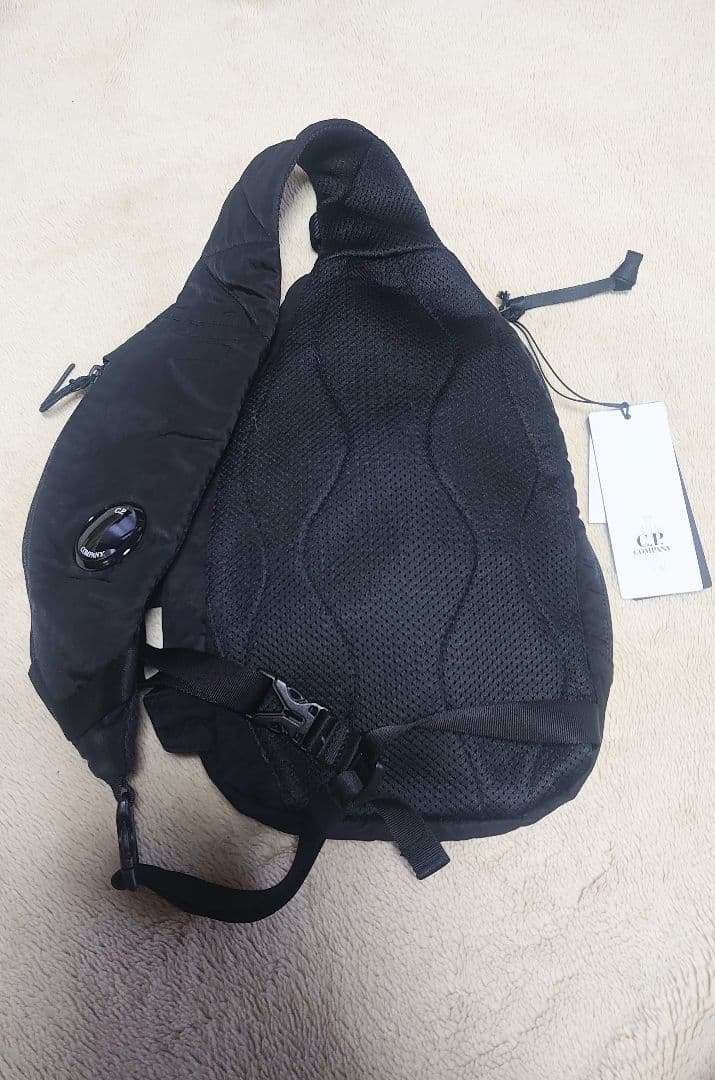 ☆新品未使用☆ C.P.Company Nylon B ボディバッグ ブラック