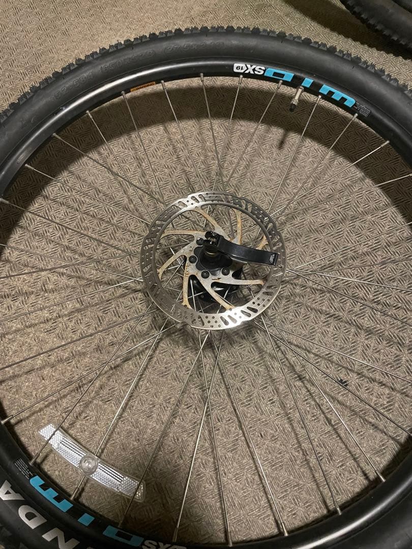 WTB 完組ホイール 27.5インチ Kendaタイヤ