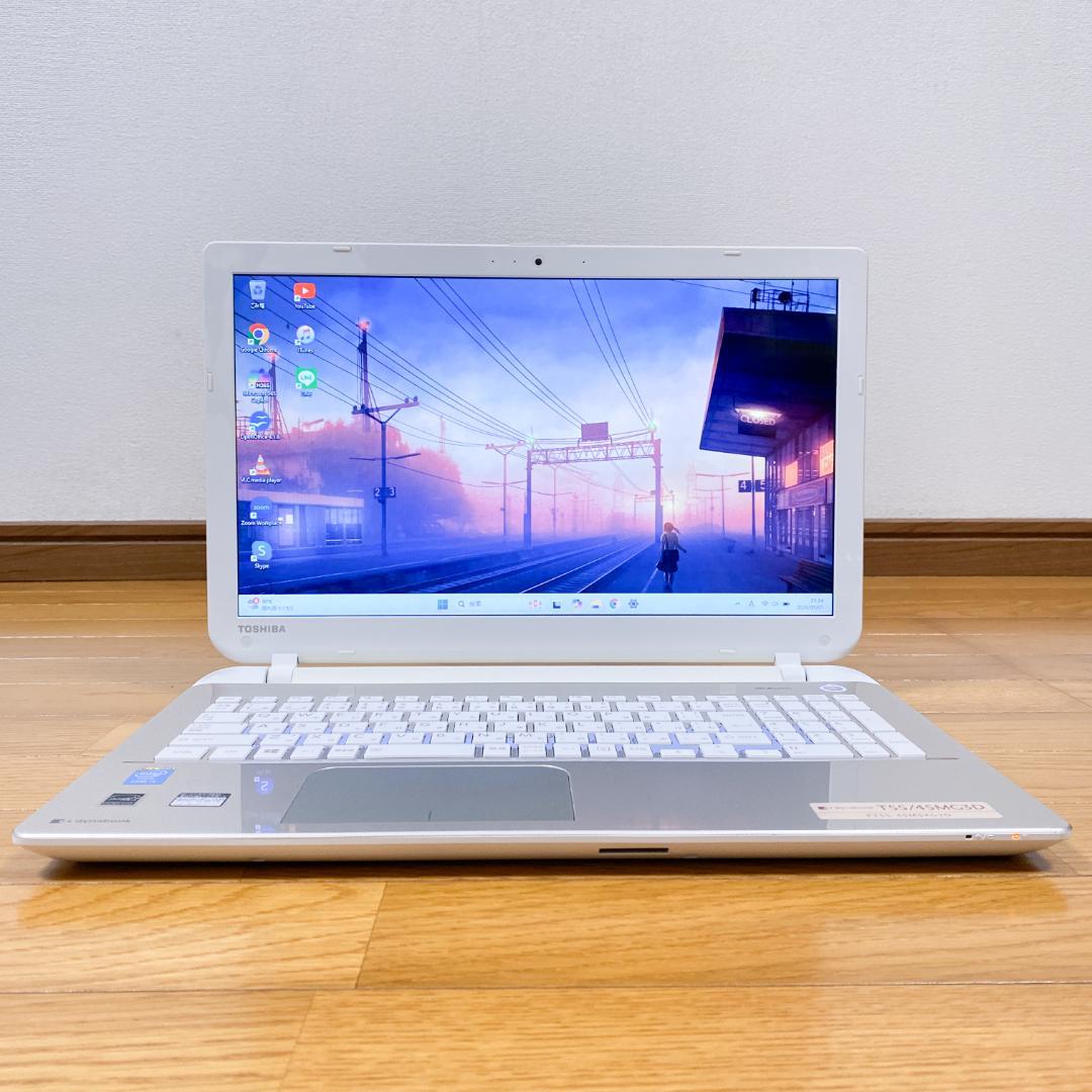 ホリケン✨美品✨i3 新品SSD256 メモリ8 最新Win11 東芝