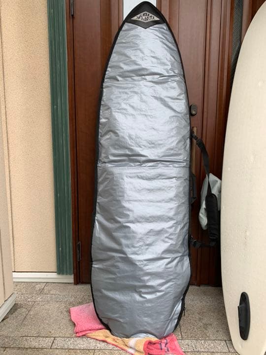 ローカルモーション　サーフボード　フィッシュ　ツイン