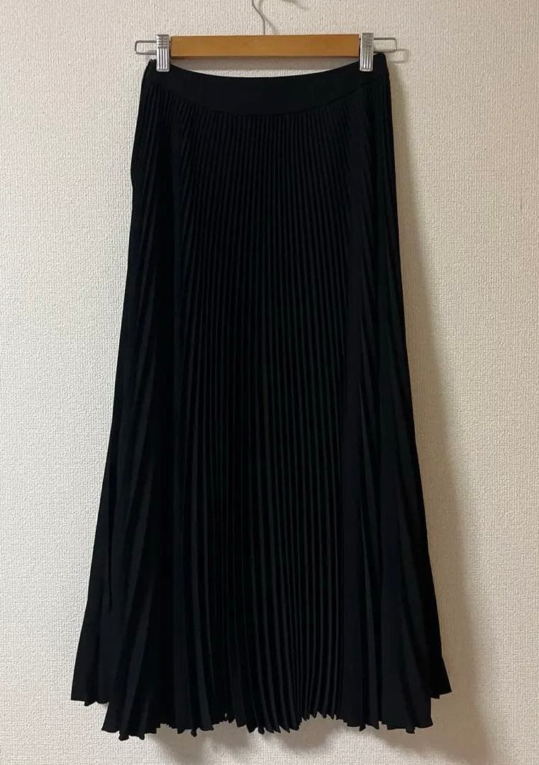 グラフペーパーブラック サテンプリーツスカート Graphpaper