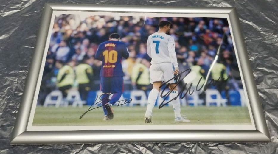 メッシ クリスティアーノ・ロナウド 直筆サイン 普通紙 - メルカリ