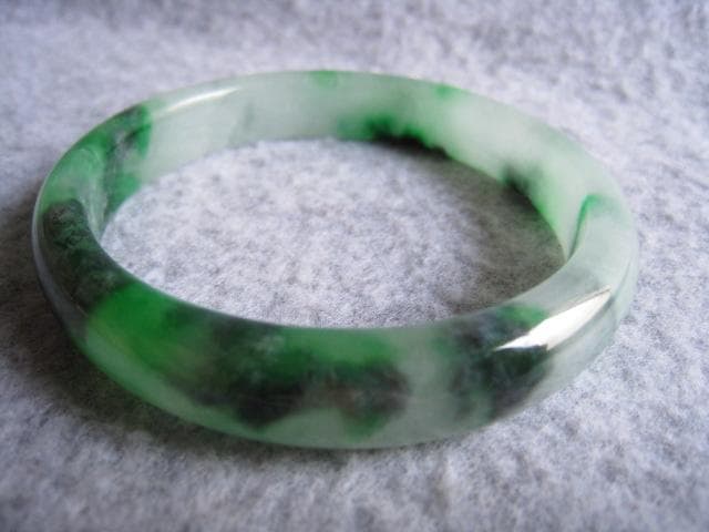 ☆逸品！素敵な天然翡翠 幅11.5mm 内径59mm バングル★新品！
