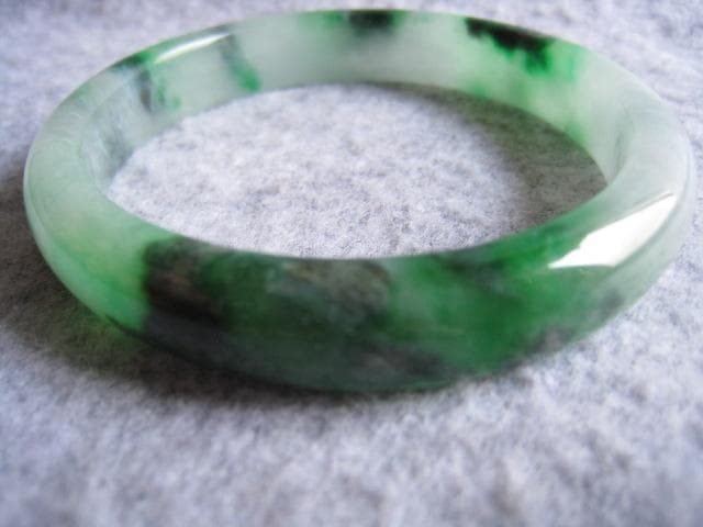 ☆逸品！素敵な天然翡翠 幅11.5mm 内径59mm バングル★新品！