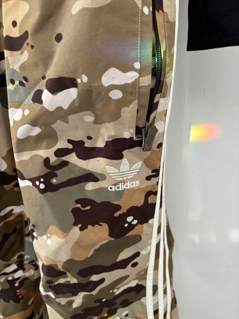 YAJI 専用adidas 迷彩 スノーボードウェア